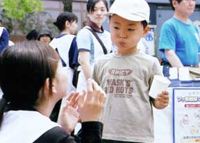 学生と子ども